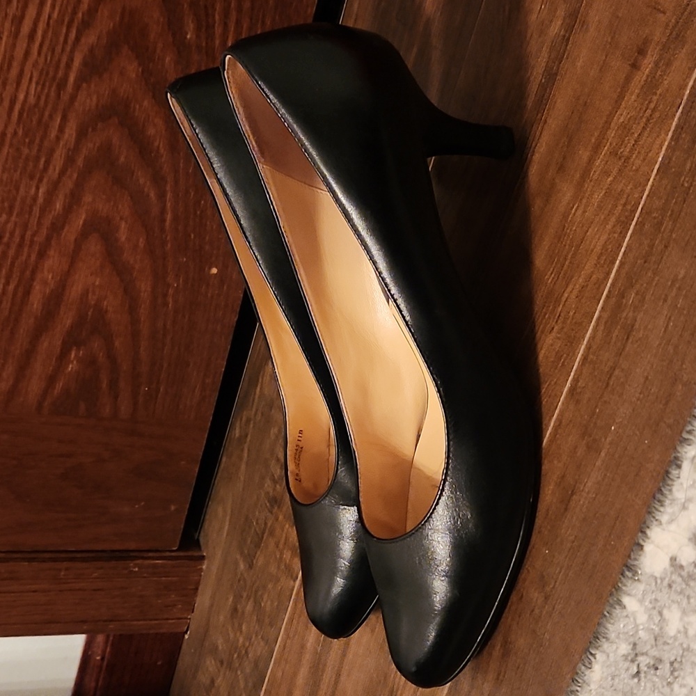 Cole Haan Roundtoe Pump Black Size 11 Excellent Condition
